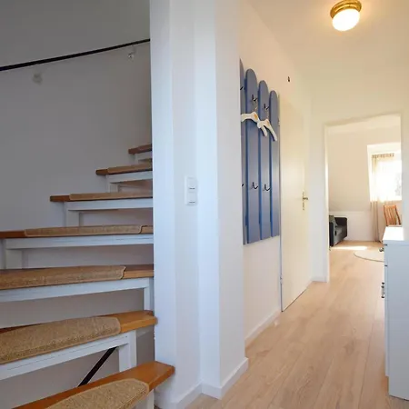 In Mit Grossem Garten Und 2 Badezimmer Tatil Evi Westerland